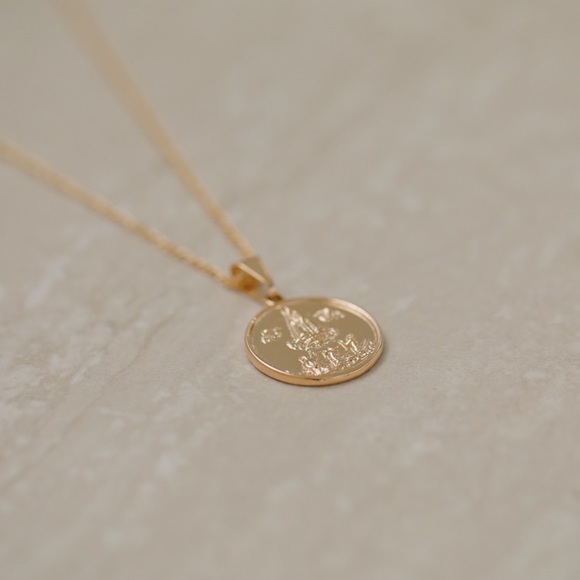 Virgin Mary Necklace | 18k Gold Filled - Picture 4 of 6